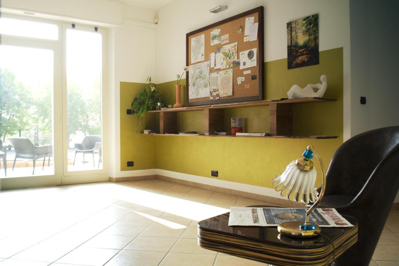 Residence La Quiete Alba  Zewnętrze zdjęcie