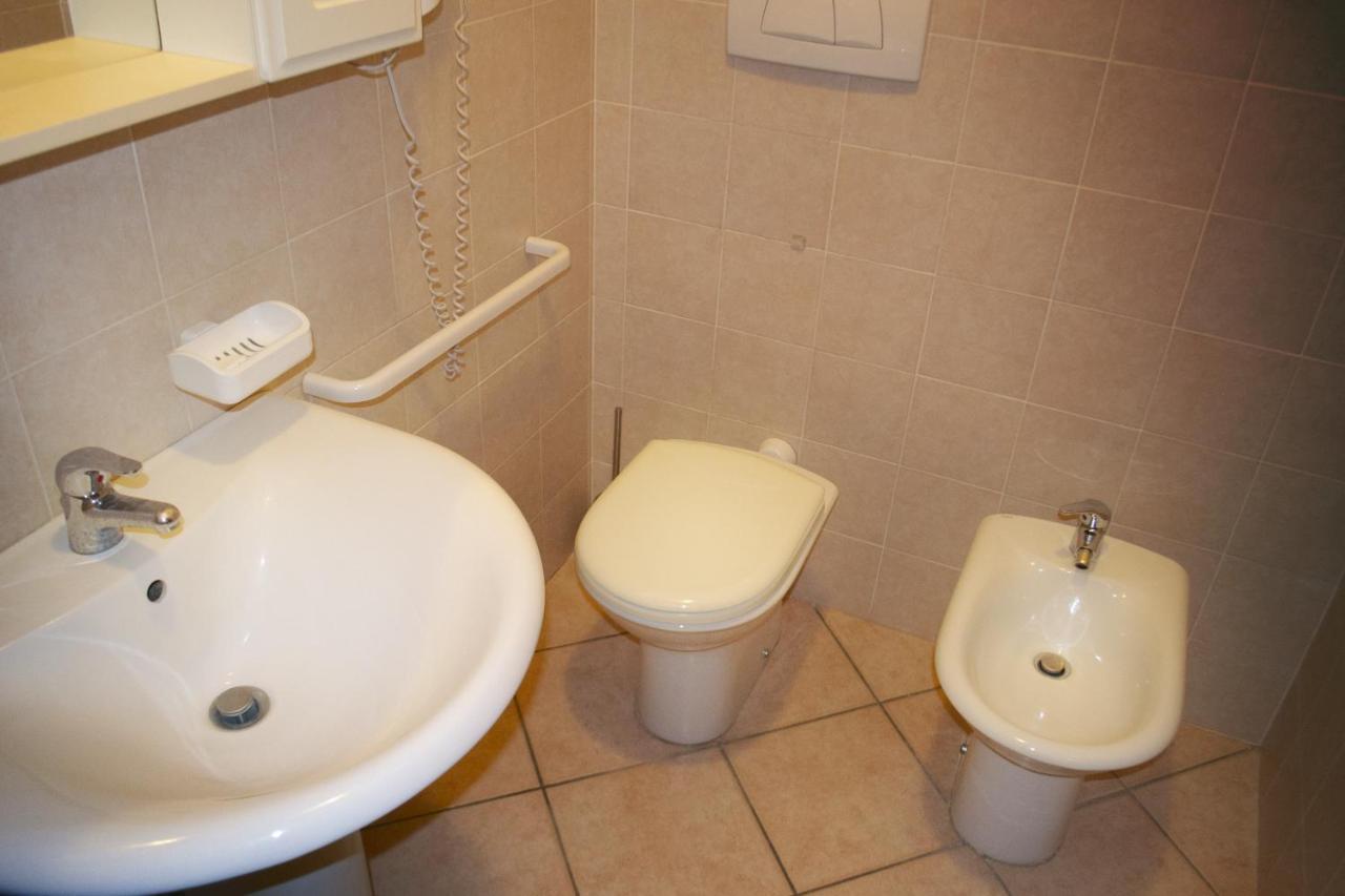Residence La Quiete Alba  Zewnętrze zdjęcie